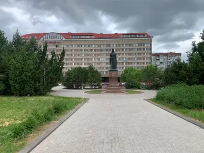 Рижский парк в Пскове — памятник Ольге, благоустройство 2026